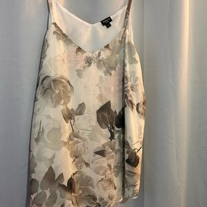 Torrid Size 2 Floral Chiffon Cami Top | Neutral V-Neck Tank